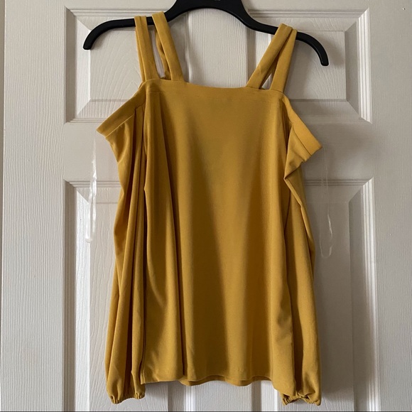 NWT INC Cold Shoulder Top - Picture 3 of 6